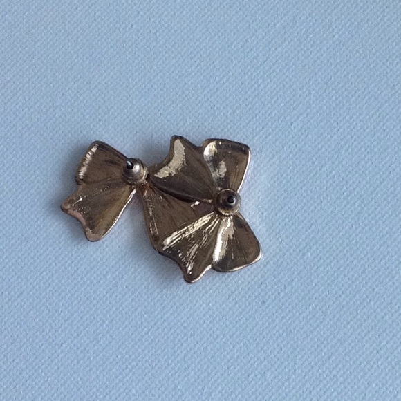 3/$15  NEW Stud Bow Earrings - Picture 5 of 5